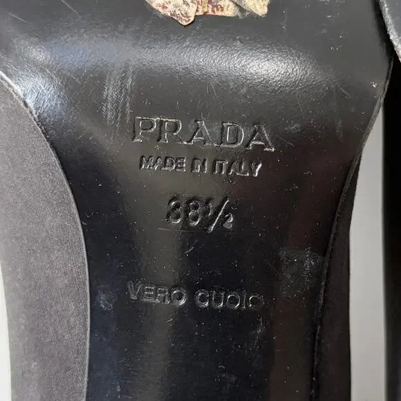 Prada Block Heel Pumps Womens Size 38.5 (US 8.5) Black Vintage Old Money Preppy - Picture 12 of 12